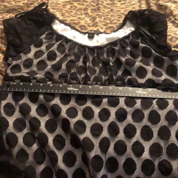 AGB size XL black & white scoop neck polka dot lined lace top built in camisole - Picture 7 of 11